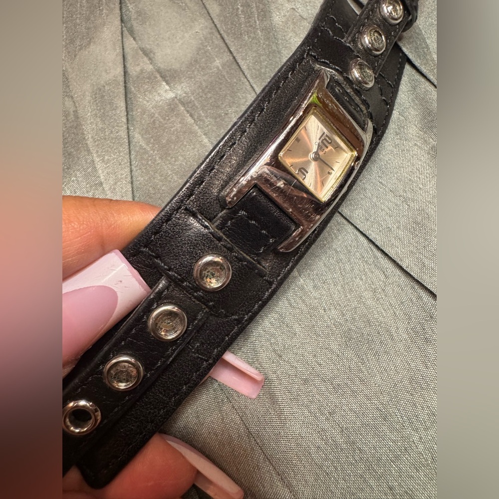 Guess Black Leather Wristwatch